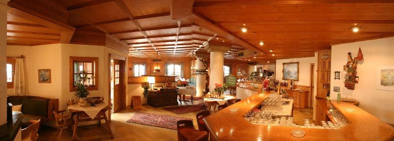 Hotel Zum Hirschen - Lobi
