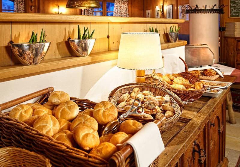 Hotel Zum Hirschen - Genel