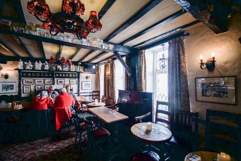 Black Boy Inn - Bar