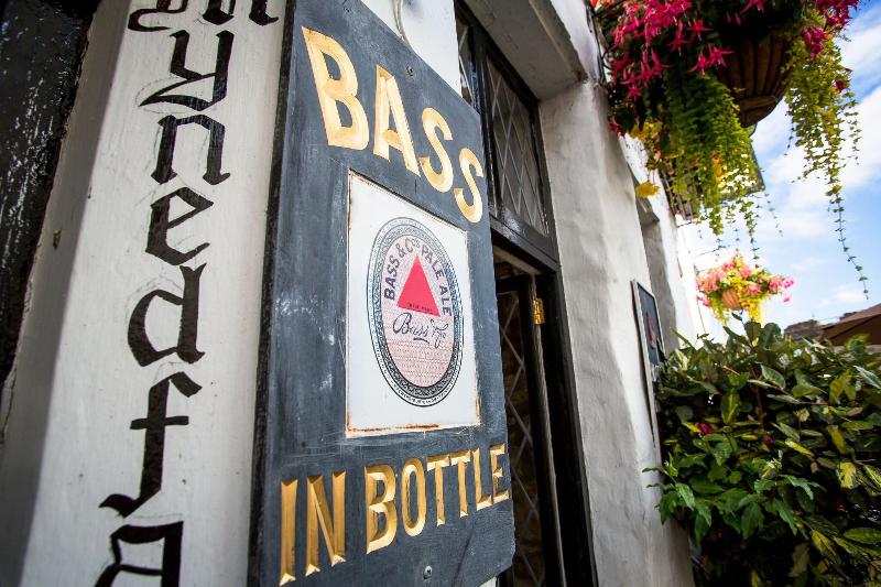 Black Boy Inn - Bar