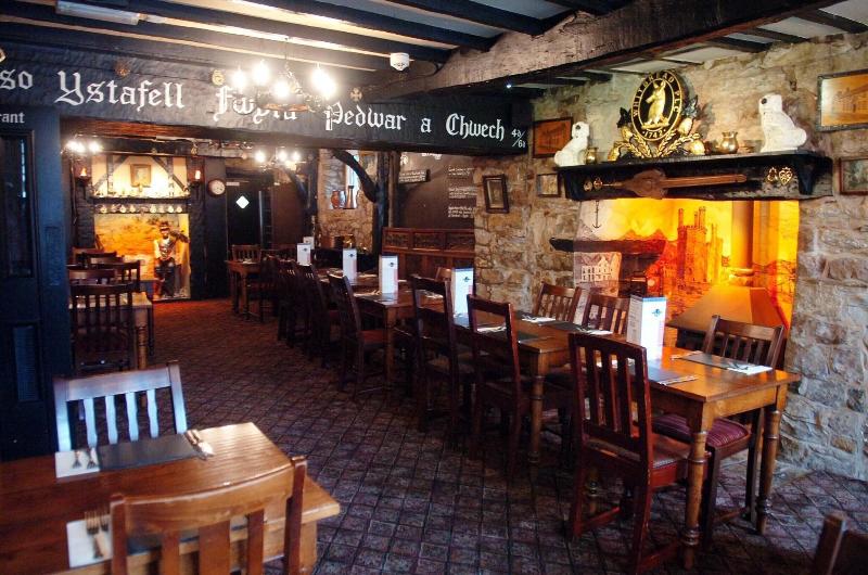 Black Boy Inn - Bar