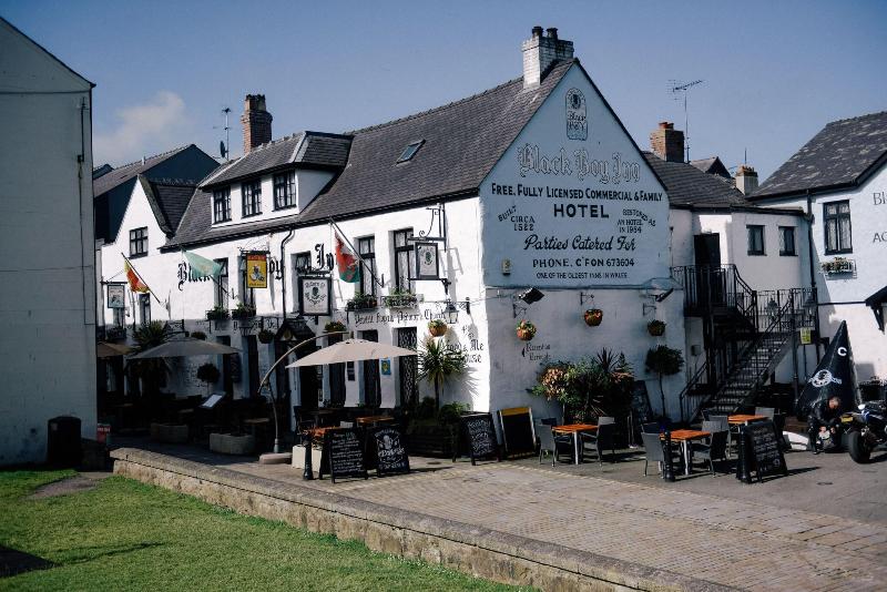 Black Boy Inn - Genel