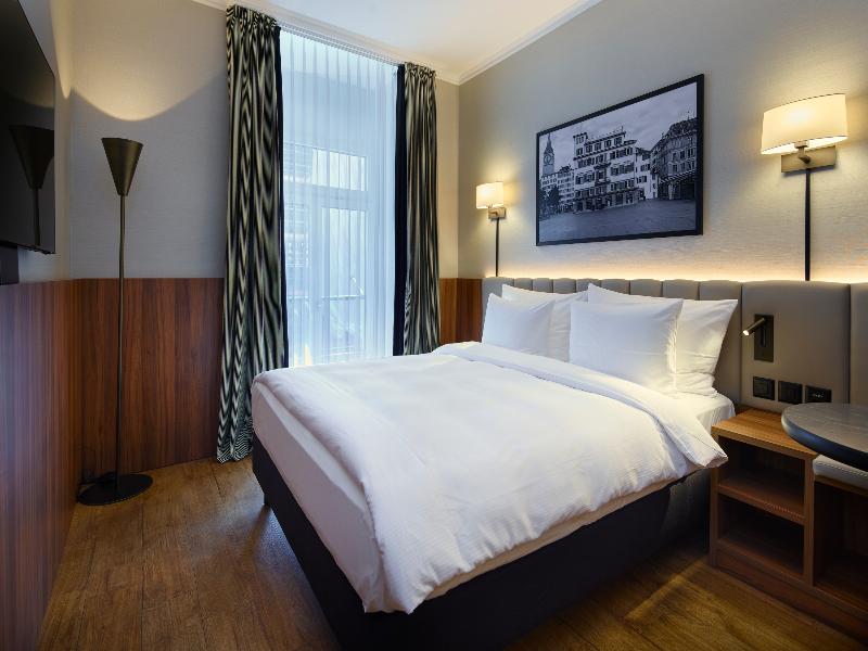 Central Plaza Hotel - Oda