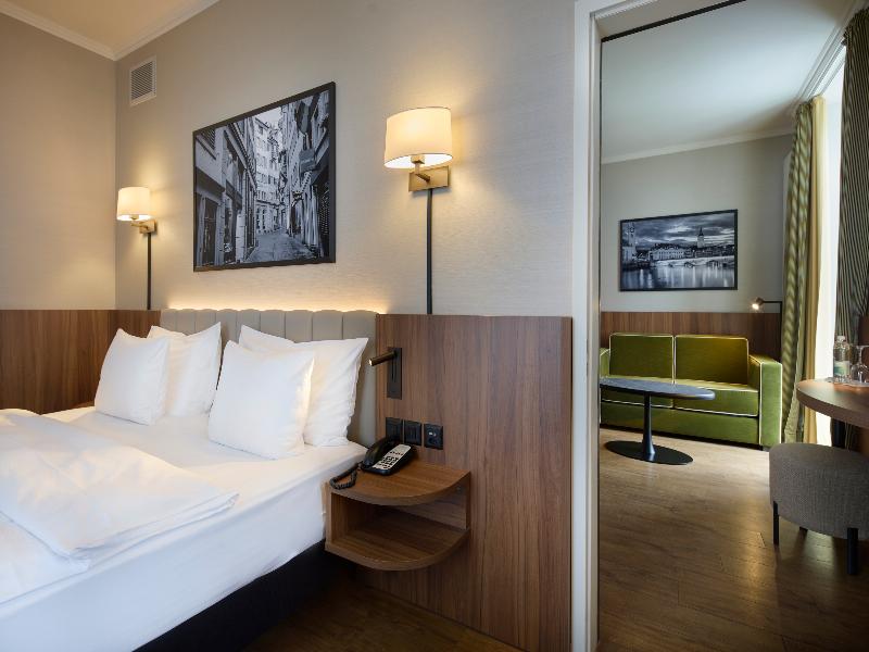 Central Plaza Hotel - Oda