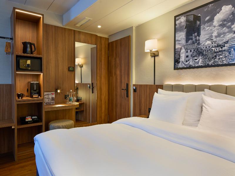 Central Plaza Hotel - Oda