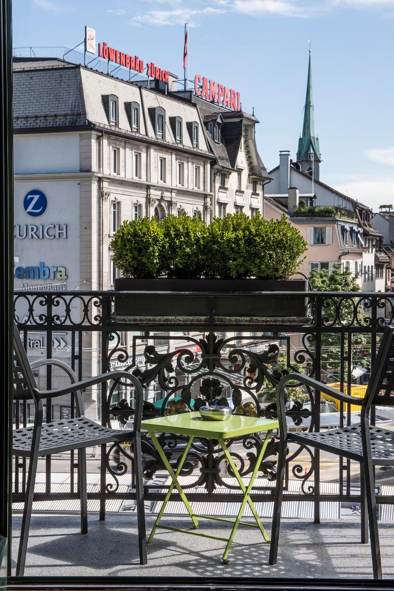 Central Plaza Hotel - Oda