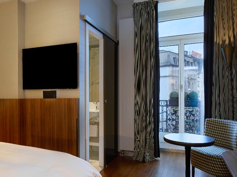 Central Plaza Hotel - Oda