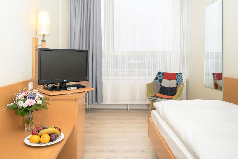 Hotel Astor Kiel by Campanile - Oda