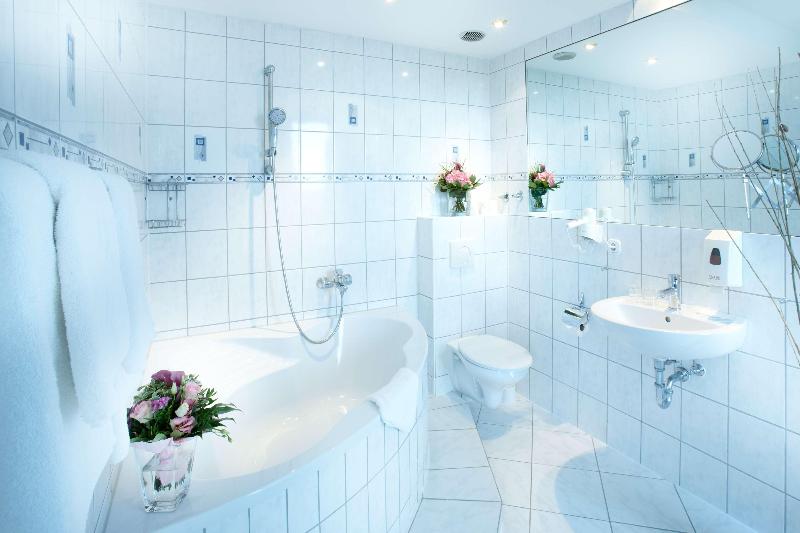 Hotel Astor Kiel by Campanile - Oda