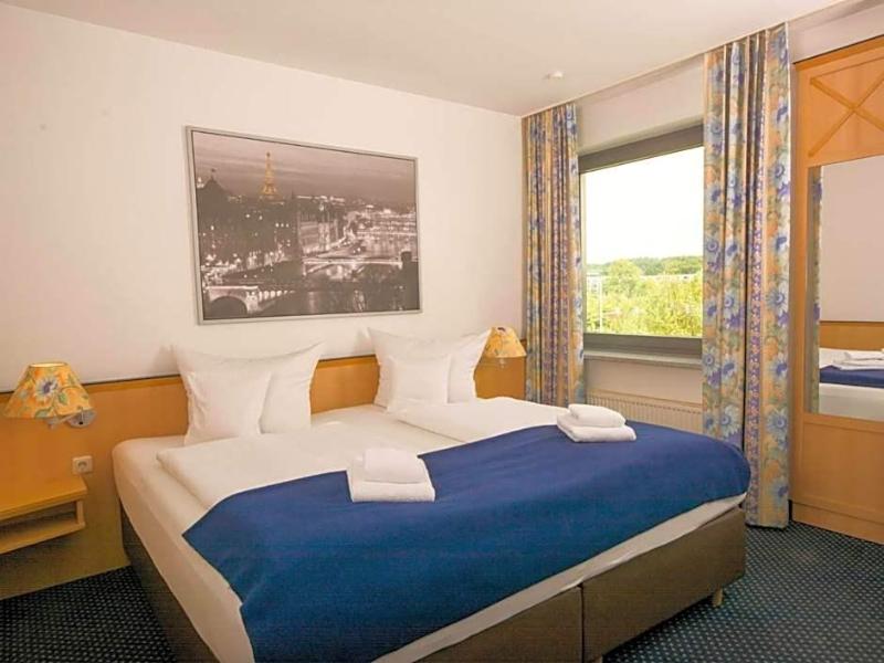 Hotel Near By - Genel