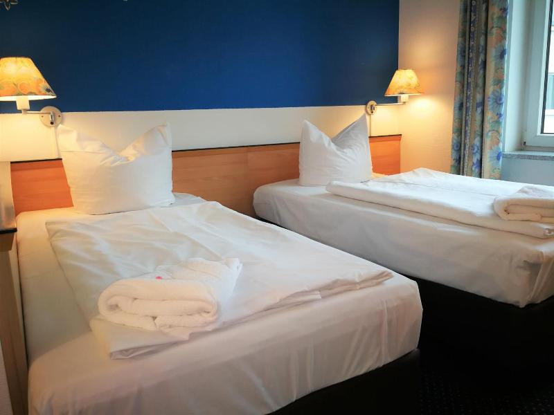 Hotel Near By - Genel