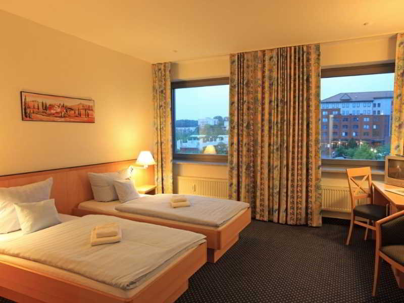 Hotel Near By - Genel