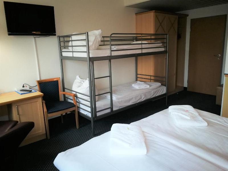 Hotel Near By - Genel