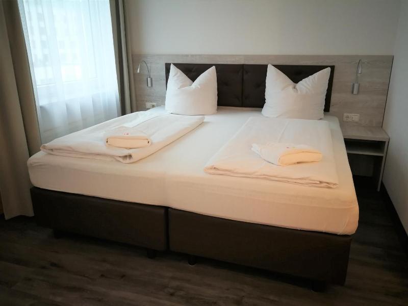Hotel Near By - Genel