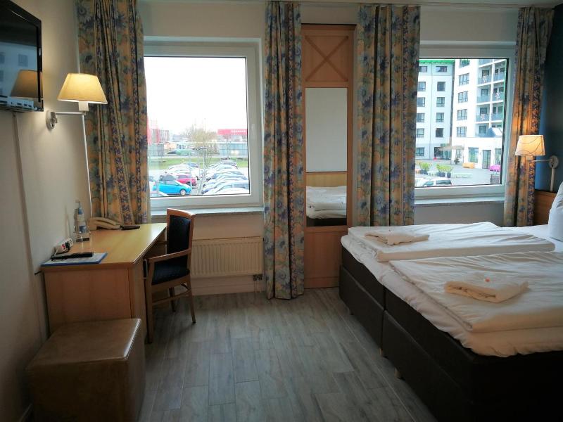 Hotel Near By - Oda