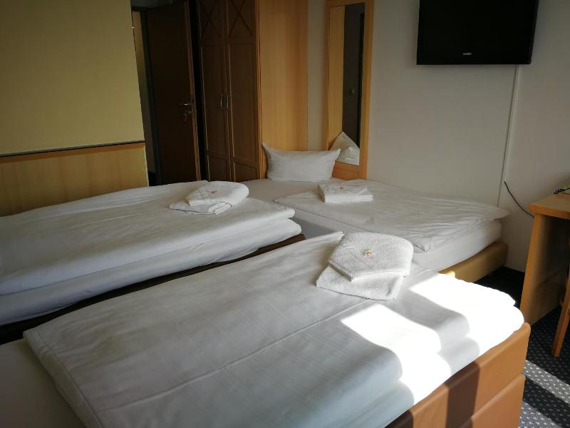 Hotel Near By - Oda
