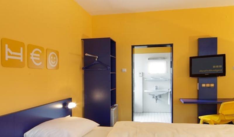 Bed'nBudget Expo-Hostel Dorms - Oda