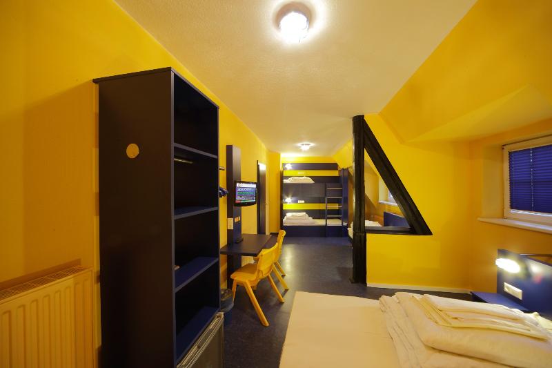 Bed'nBudget Expo-Hostel Dorms - Oda