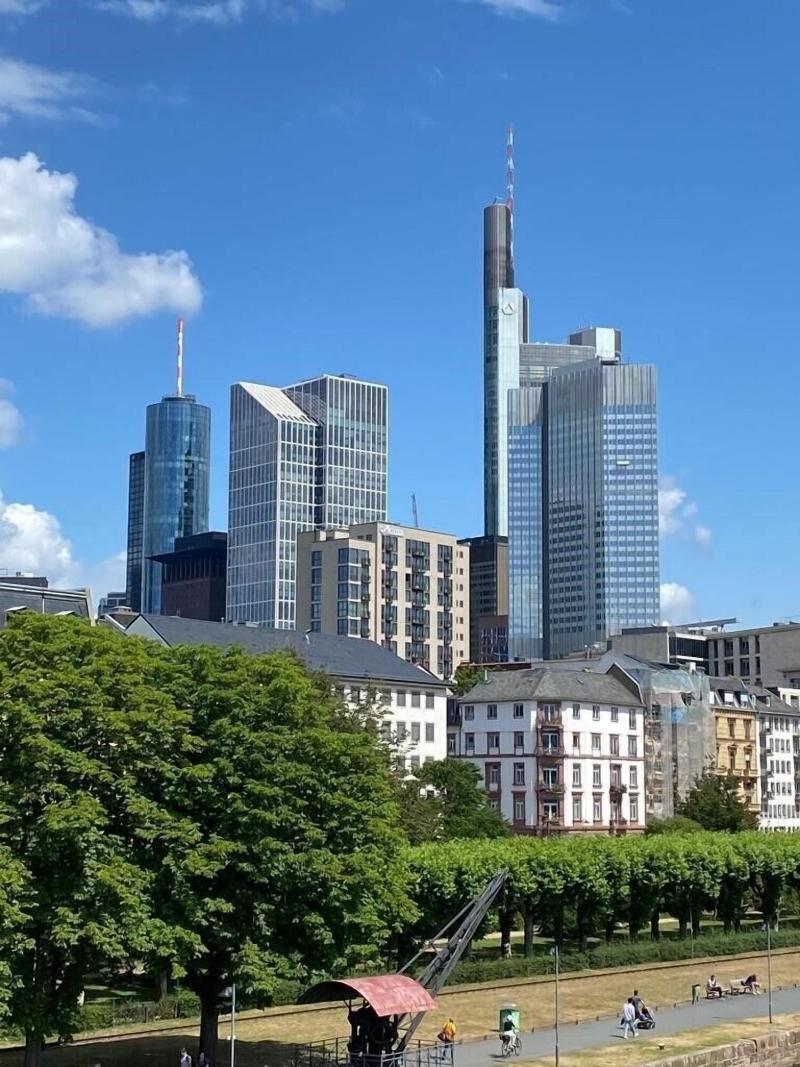 Adina Hotel Frankfurt Neue Oper - Genel