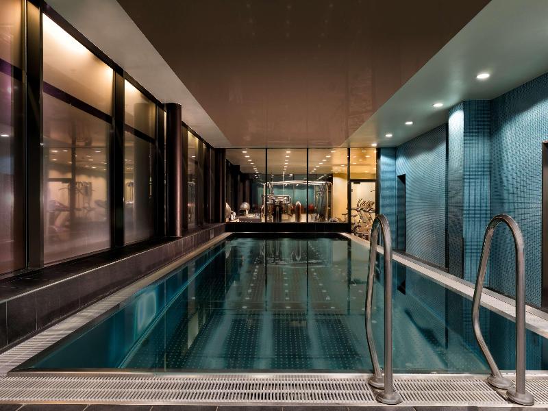 Adina Hotel Frankfurt Neue Oper - Havuz
