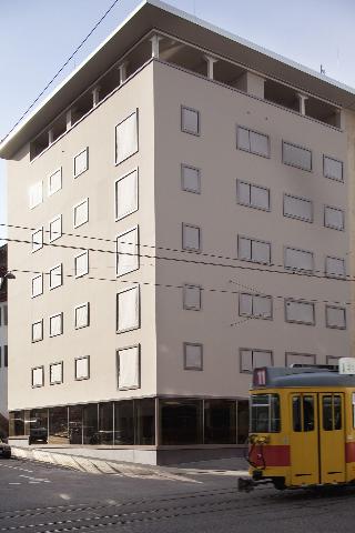 Hotel D