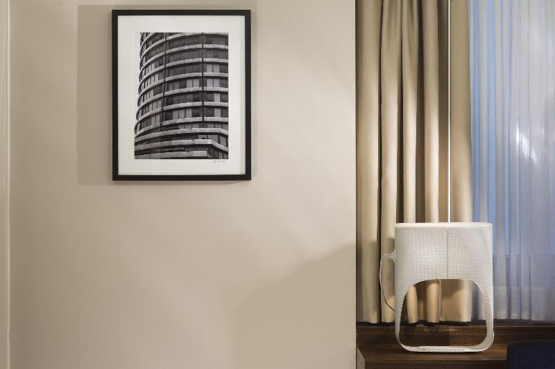 Hotel D - Oda