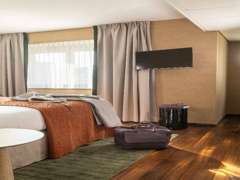 Hotel D - Oda