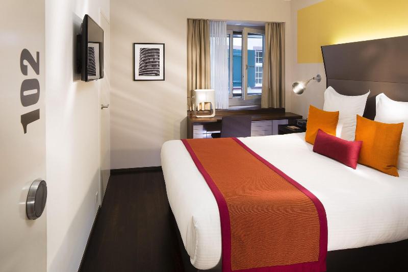 Hotel D - Oda