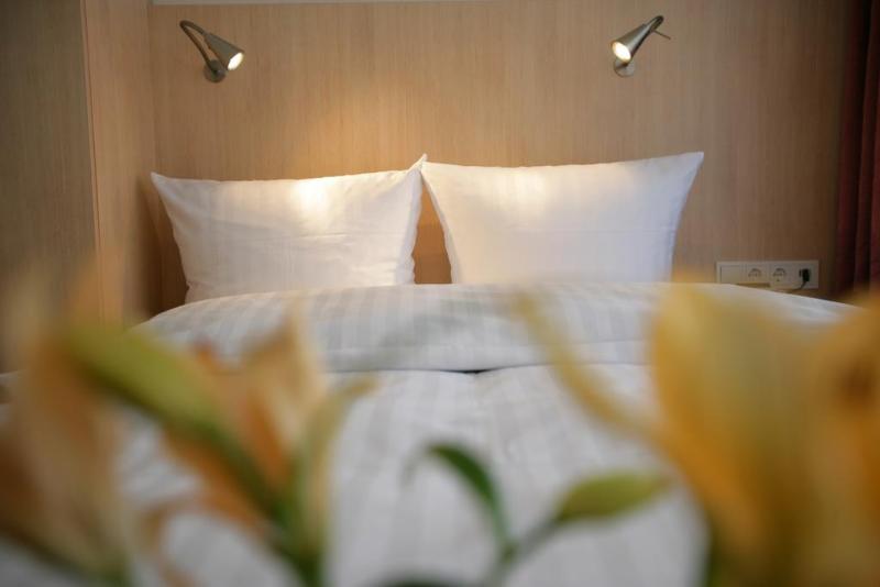 Top Hotel Senator Munich - Genel