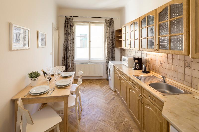 Old Town - Templova Apartments - Oda