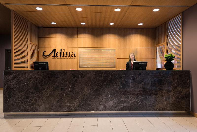 Adina Apartment Hotel Berlin Mitte - Lobi