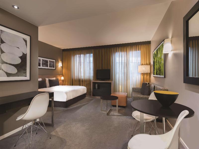 Adina Apartment Hotel Berlin Mitte - Oda