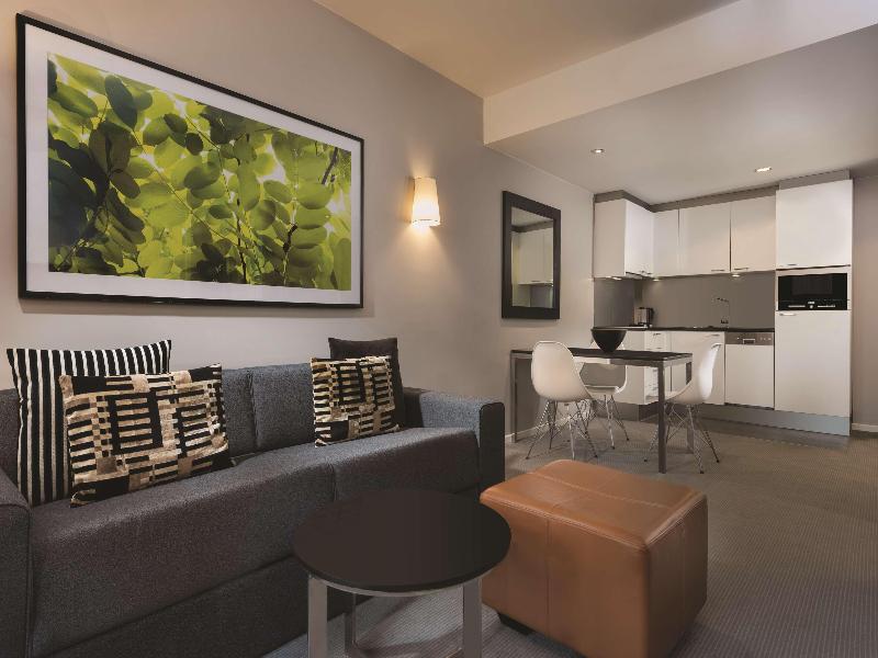 Adina Apartment Hotel Berlin Mitte - Oda