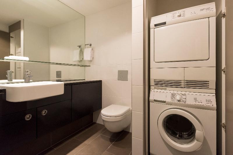 Adina Apartment Hotel Berlin Mitte - Oda
