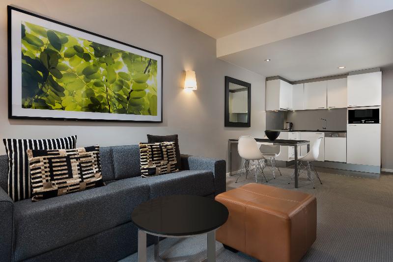 Adina Apartment Hotel Berlin Mitte - Oda