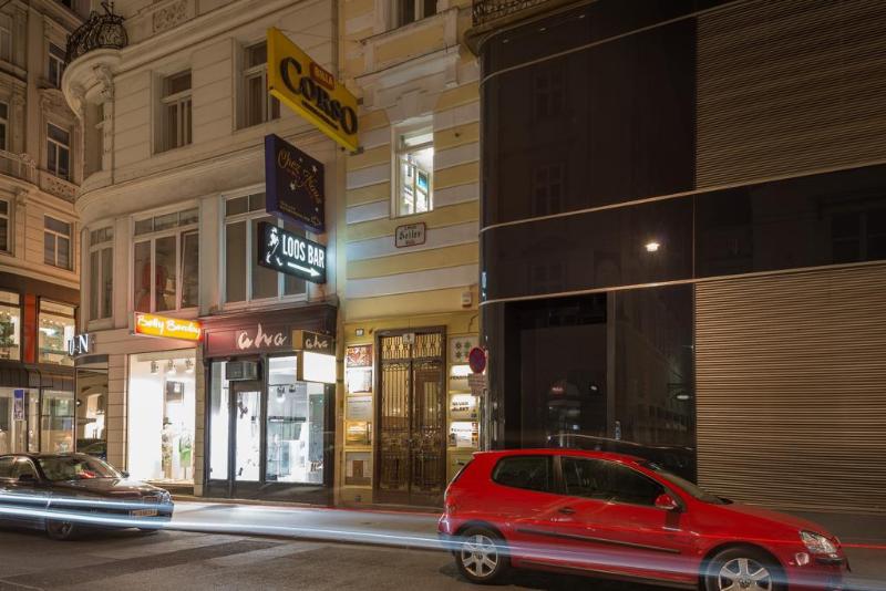 Pension Neuer Markt - Genel
