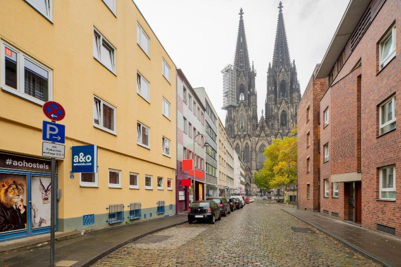 A&O Köln Dom - Genel