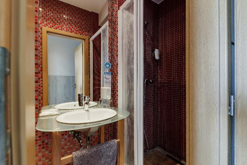 Royal Court Hotel - Oda