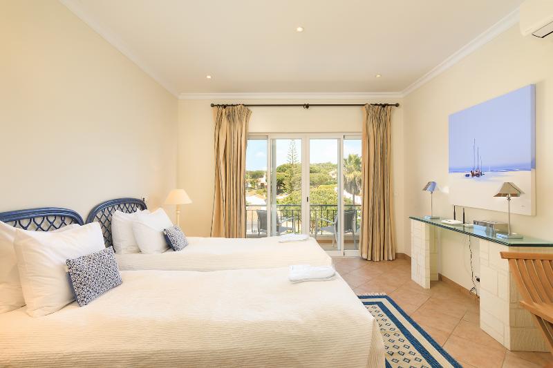 Vale Do Lobo Resort - Oda
