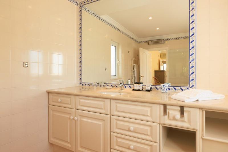 Vale Do Lobo Resort - Oda