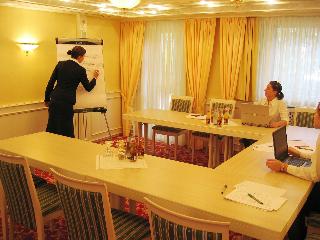 Woertz Schlosschen Zur Weinsteige fotoÄŸrafÄ±