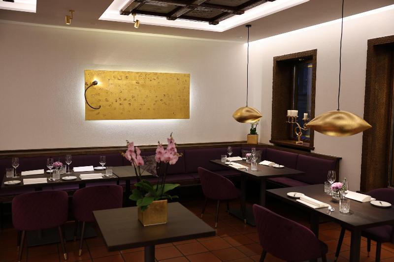 Woertz Schlosschen Zur Weinsteige - Restoran