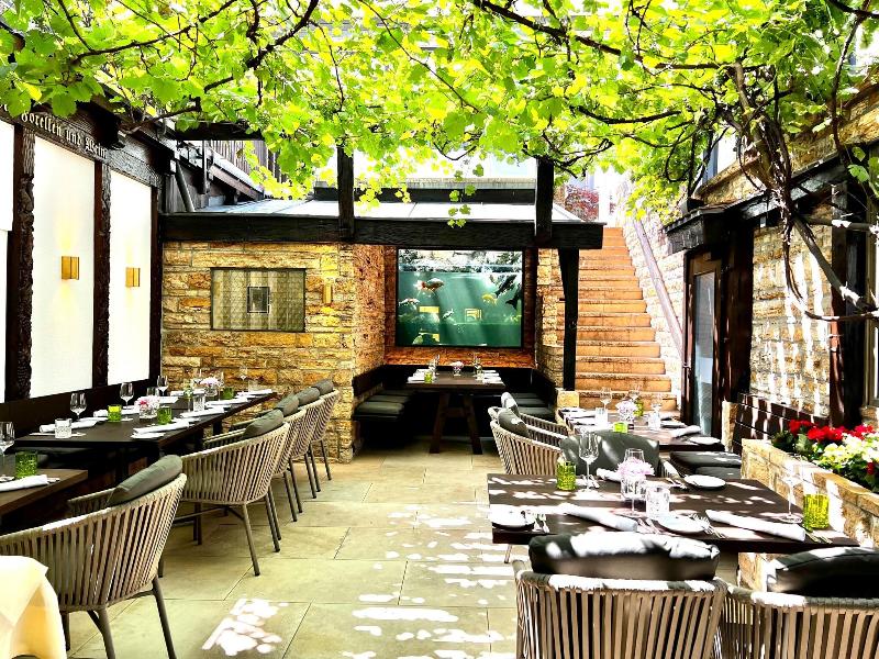 Woertz Schlosschen Zur Weinsteige - Restoran