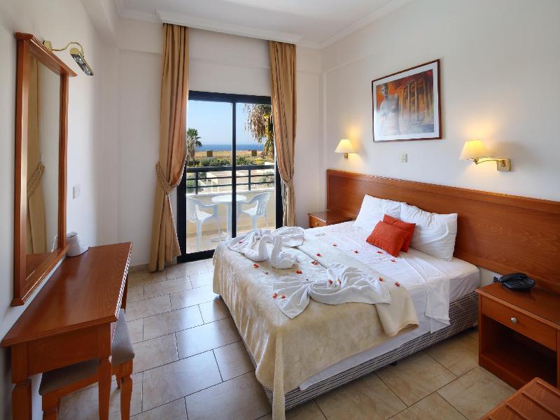 Panareti Coral Bay Resort - Oda