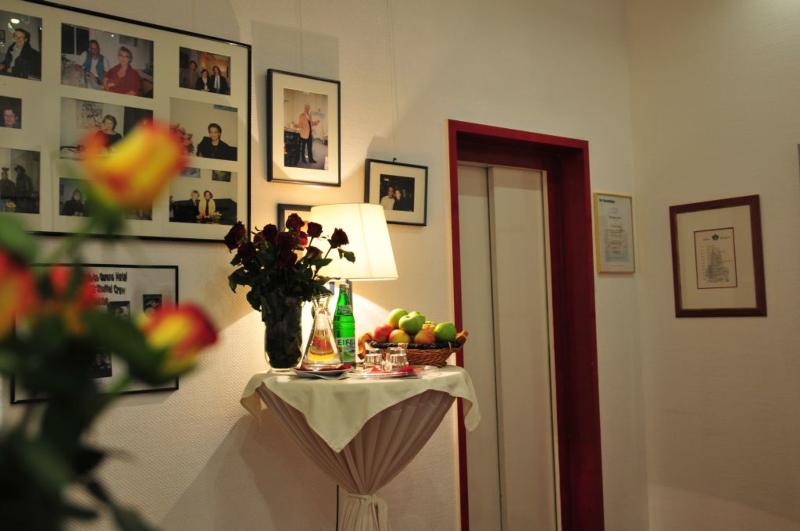 Cerano City Hotel Köln am Dom - Lobi