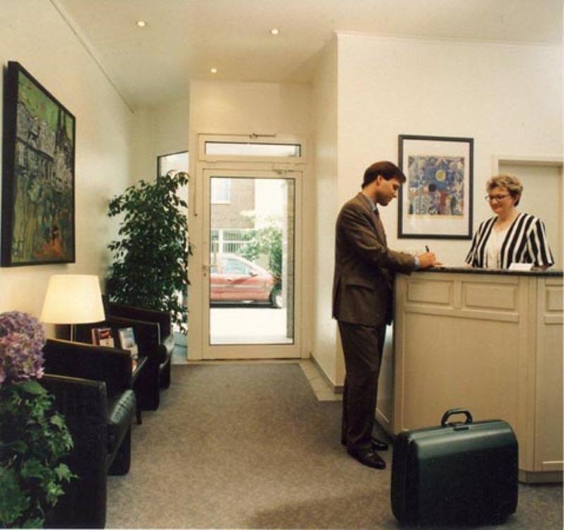 Cerano City Hotel Köln am Dom - Lobi