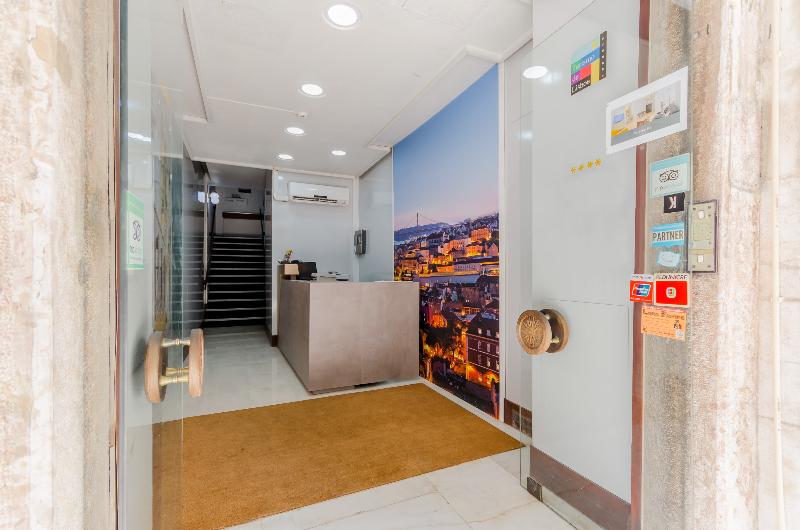 Hotel Lx Rossio - Lobi