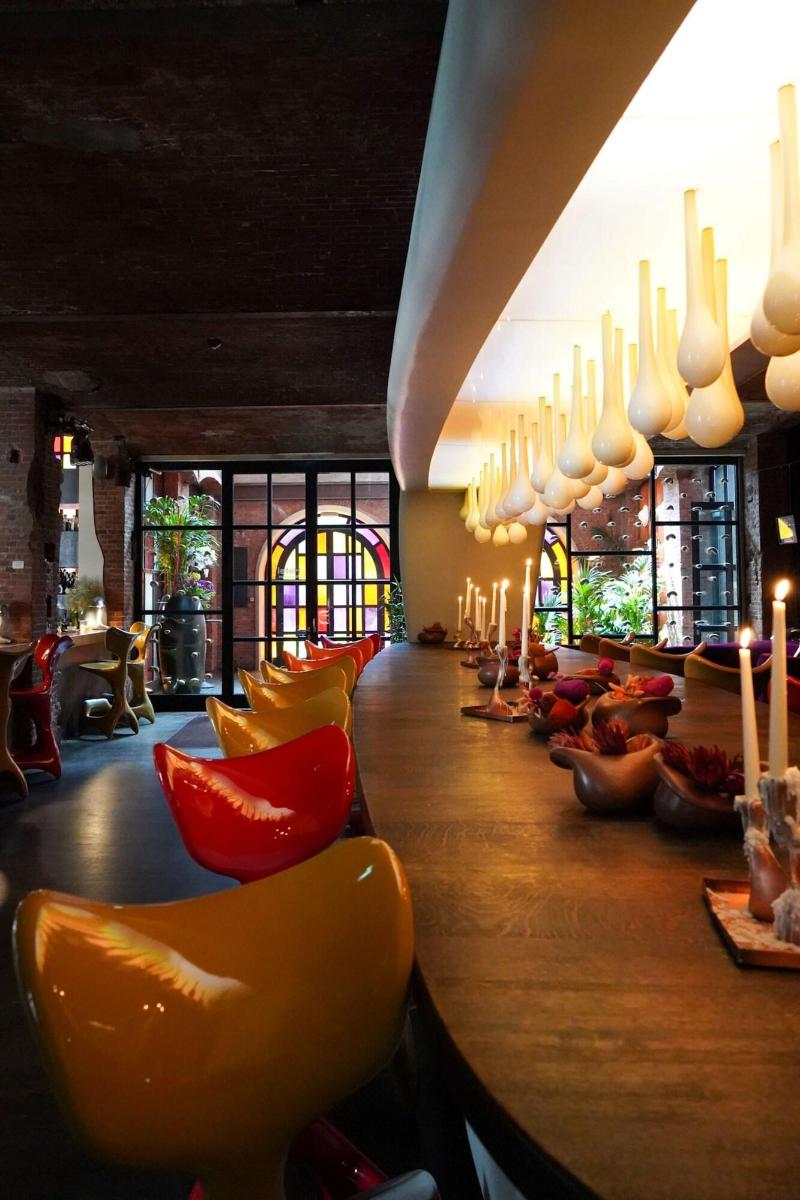 East Hotel - Lobi