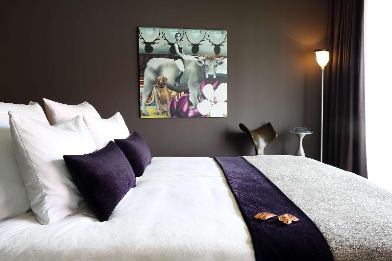 East Hotel - Oda