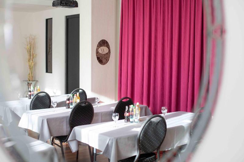 Hotel la maison - Toplantı